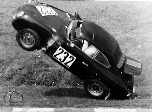 http://www.willhoitautorestoration.com/images/356Crash/1.jpg http://www.willhoitautorestoration.com/images/356Crash/1.jpg