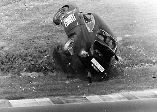 http://www.willhoitautorestoration.com/images/356Crash/2.jpg http://www.willhoitautorestoration.com/images/356Crash/2.jpg